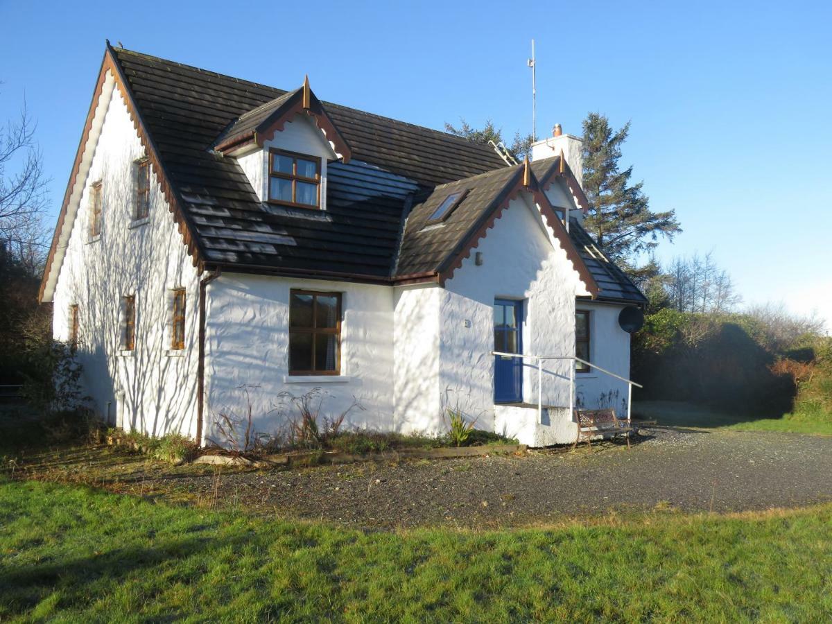 Letterfrack Farm Cottage In Village On A Farm Beside Connemara National Park Extérieur photo