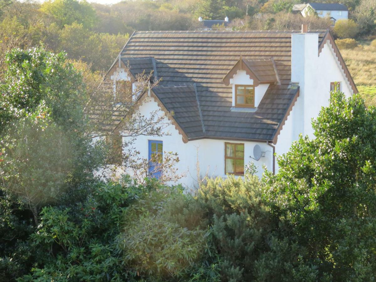 Letterfrack Farm Cottage In Village On A Farm Beside Connemara National Park Extérieur photo